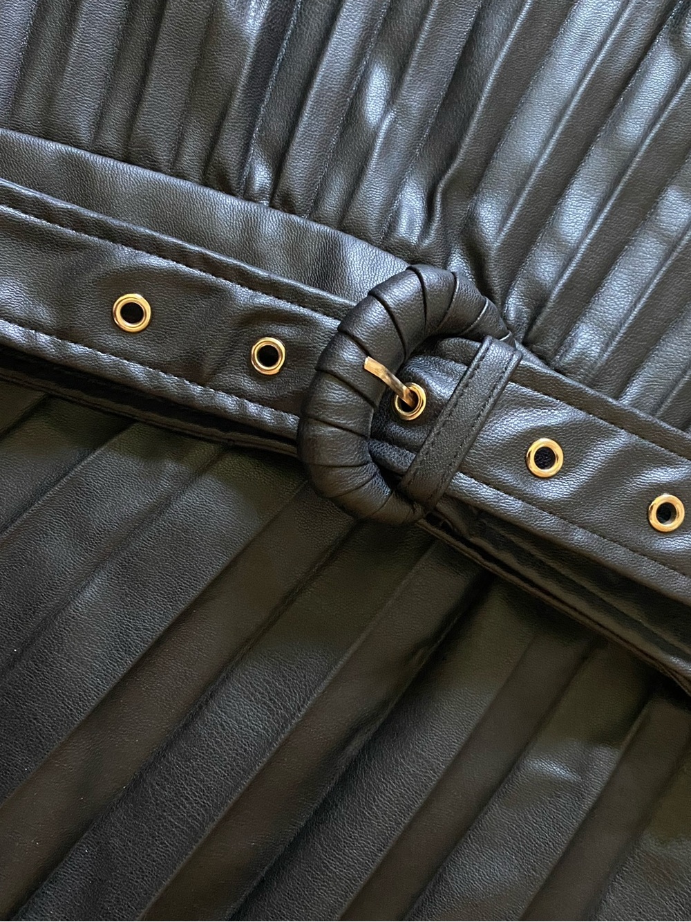 Zara Black Pleated Faux-Leather Midi Skirt with Belt - Picture 4 of 4